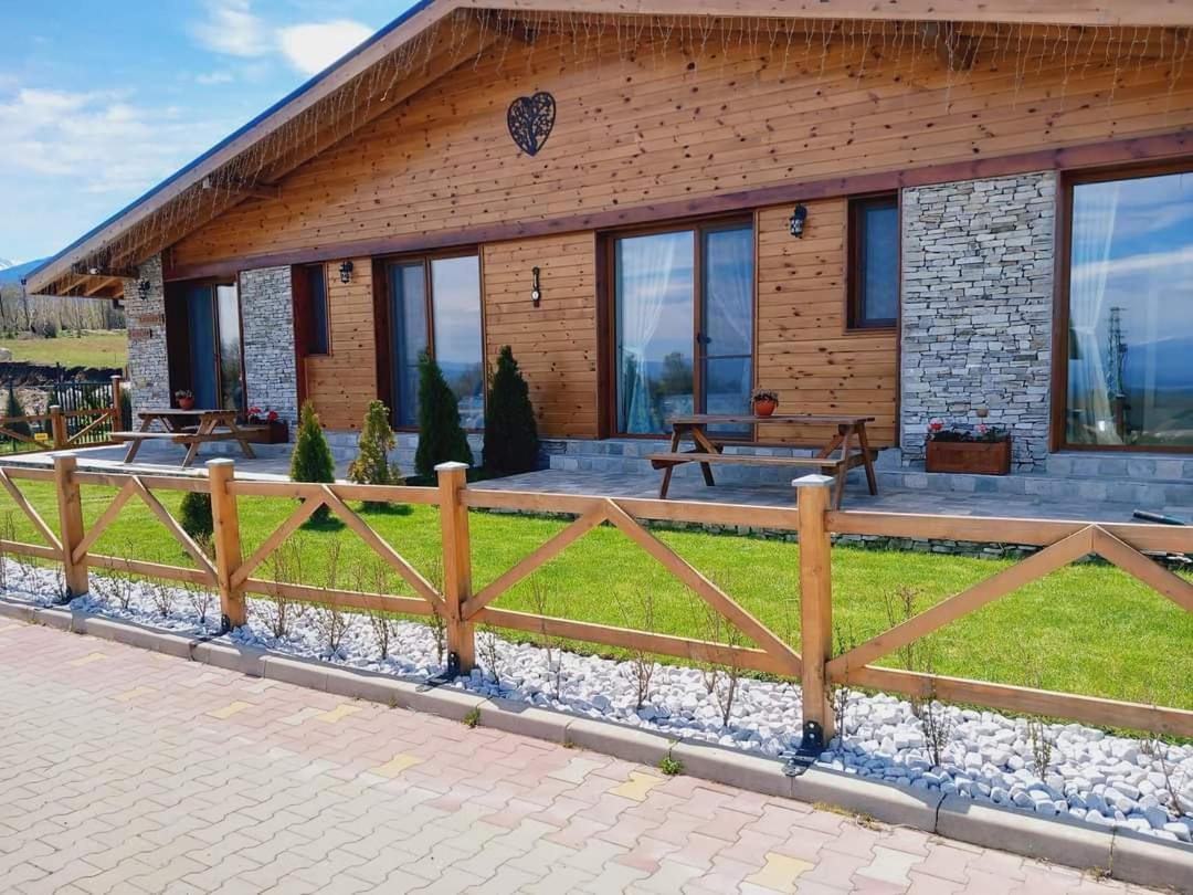 Mountain Villa Jordan- With Jacuzzi 라즐로그 외부 사진