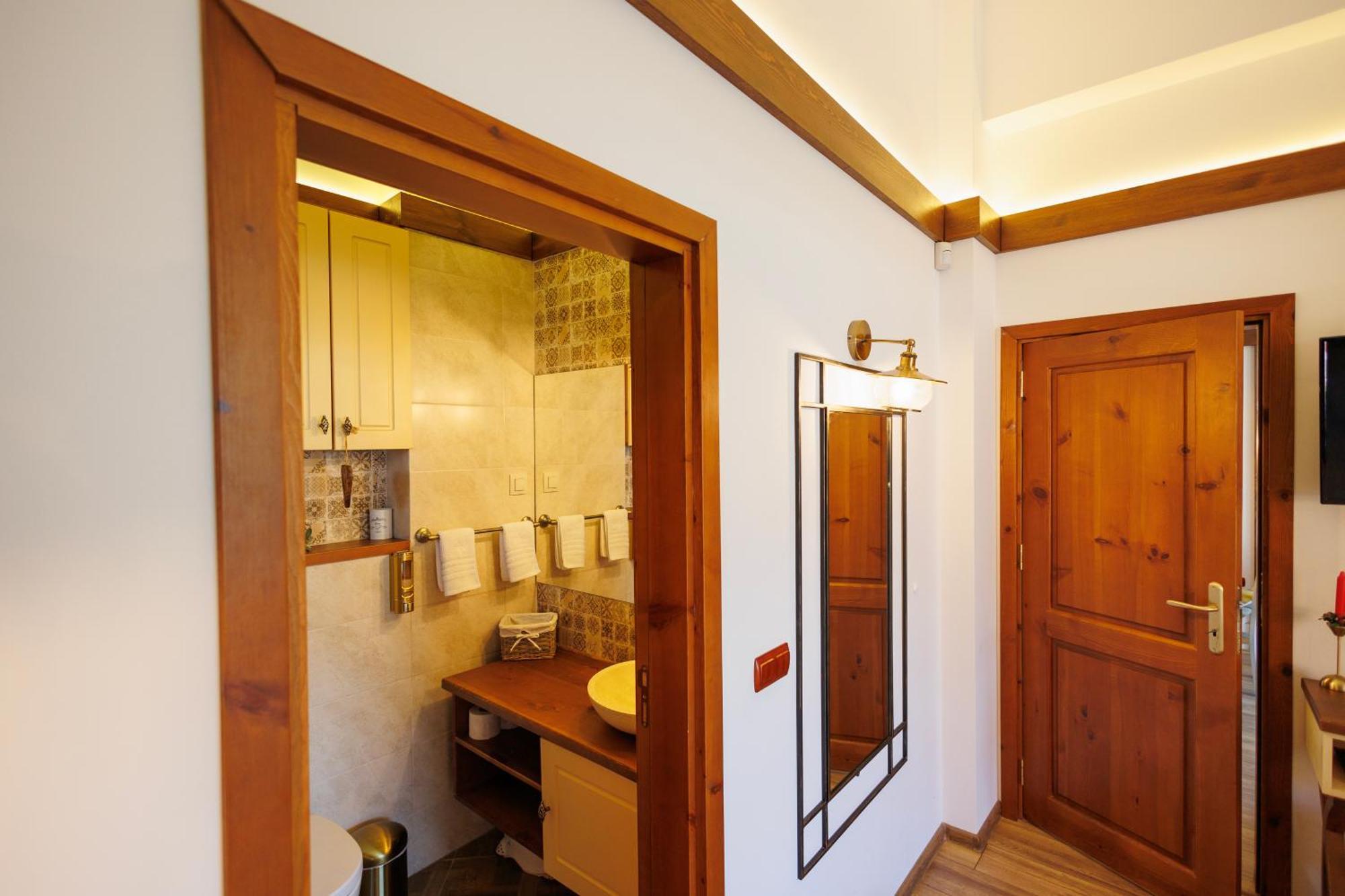 Mountain Villa Jordan- With Jacuzzi 라즐로그 외부 사진